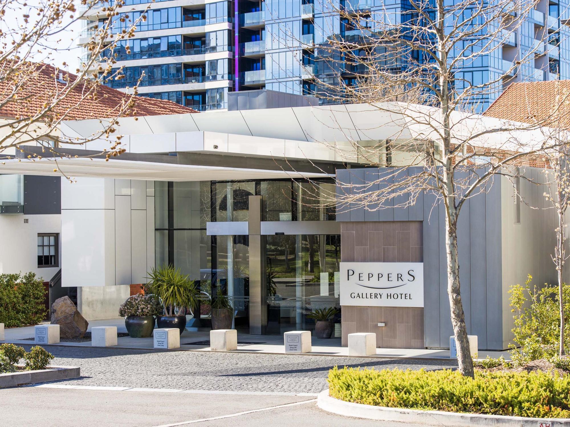 Peppers Gallery Hotel Canberra Exterior foto